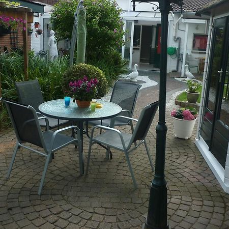 Tonnie'S Bed And Breakfast Kerkrade Bagian luar foto