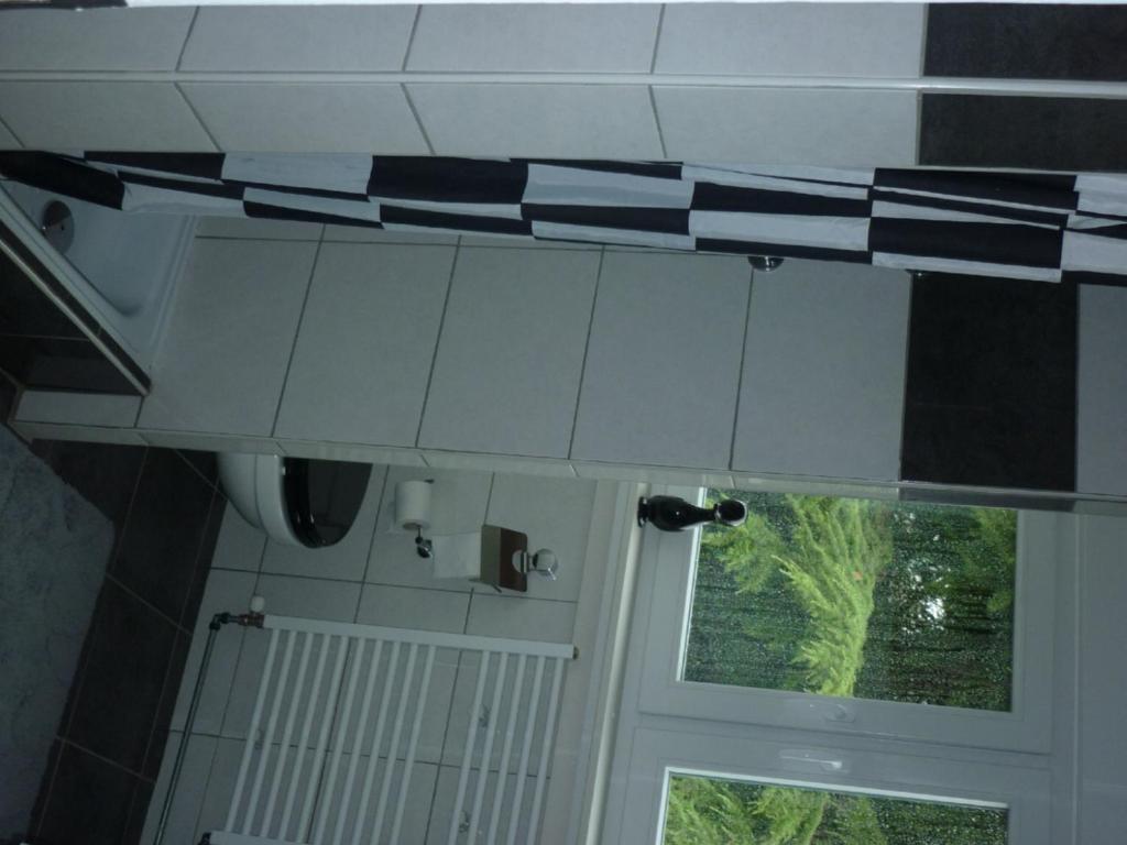Tonnie'S Bed And Breakfast Kerkrade Ruang foto