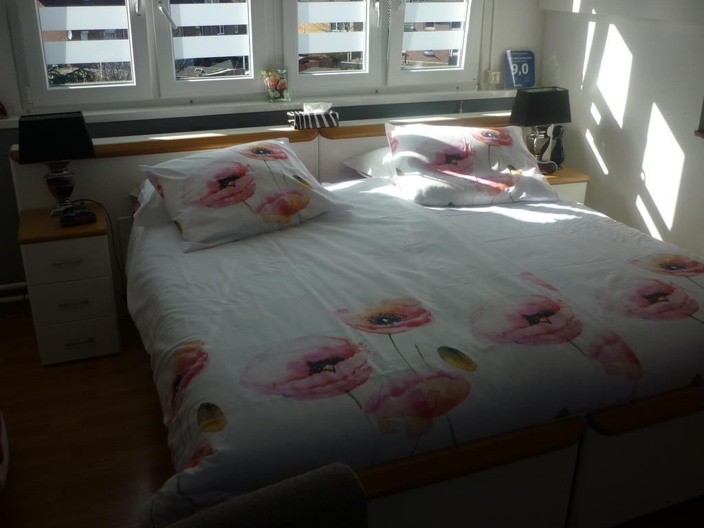 Tonnie'S Bed And Breakfast Kerkrade Bagian luar foto