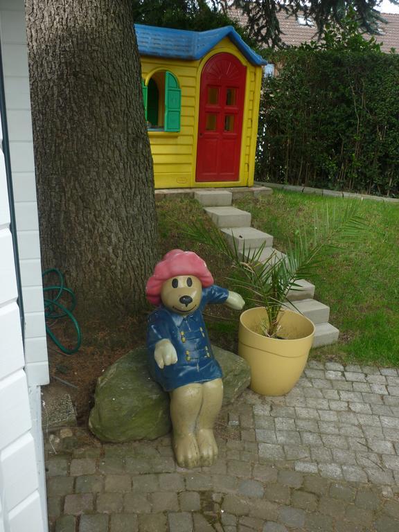 Tonnie'S Bed And Breakfast Kerkrade Bagian luar foto