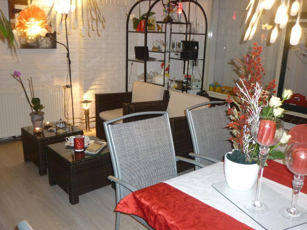 Tonnie'S Bed And Breakfast Kerkrade Bagian luar foto